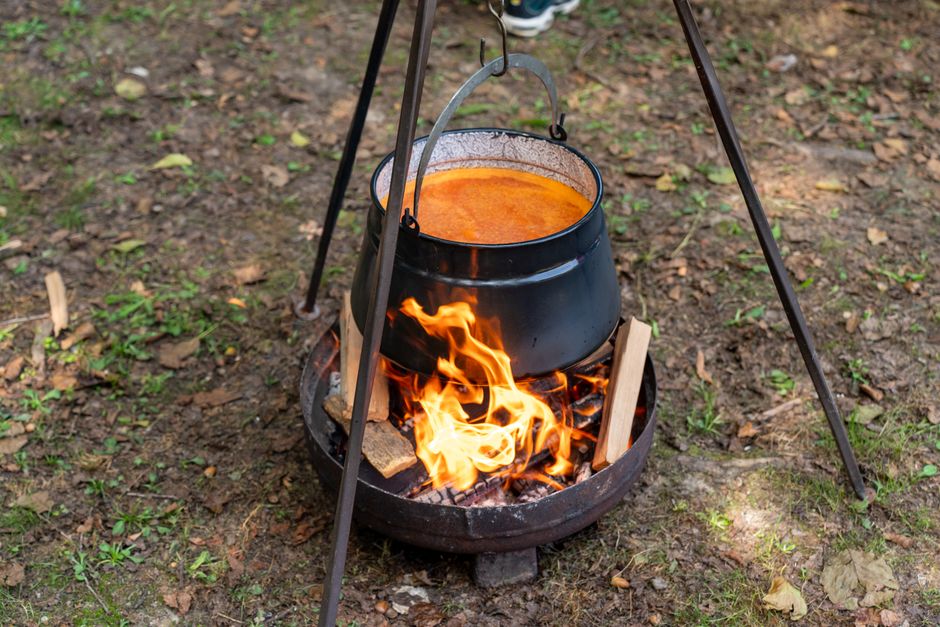 初心者でも失敗しないキャンプ飯の作り方と道具選び